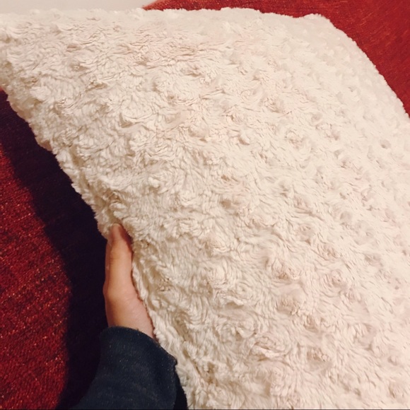 Large pillow - Picture 2 of 2